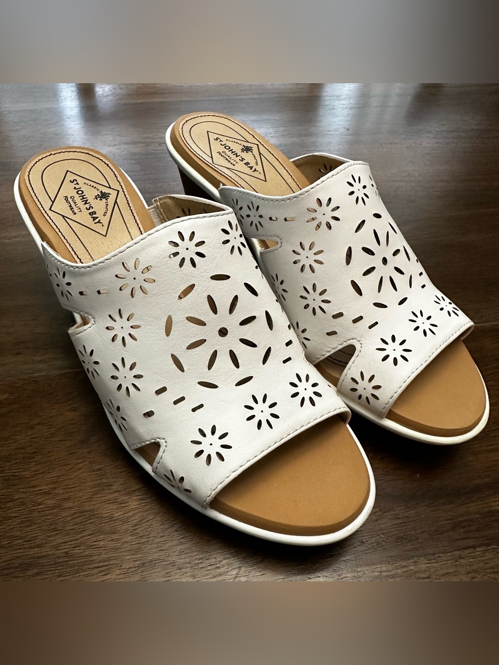St Johns Bay Womens Leather Platform Wedge Slide Sandals White Size 7.5